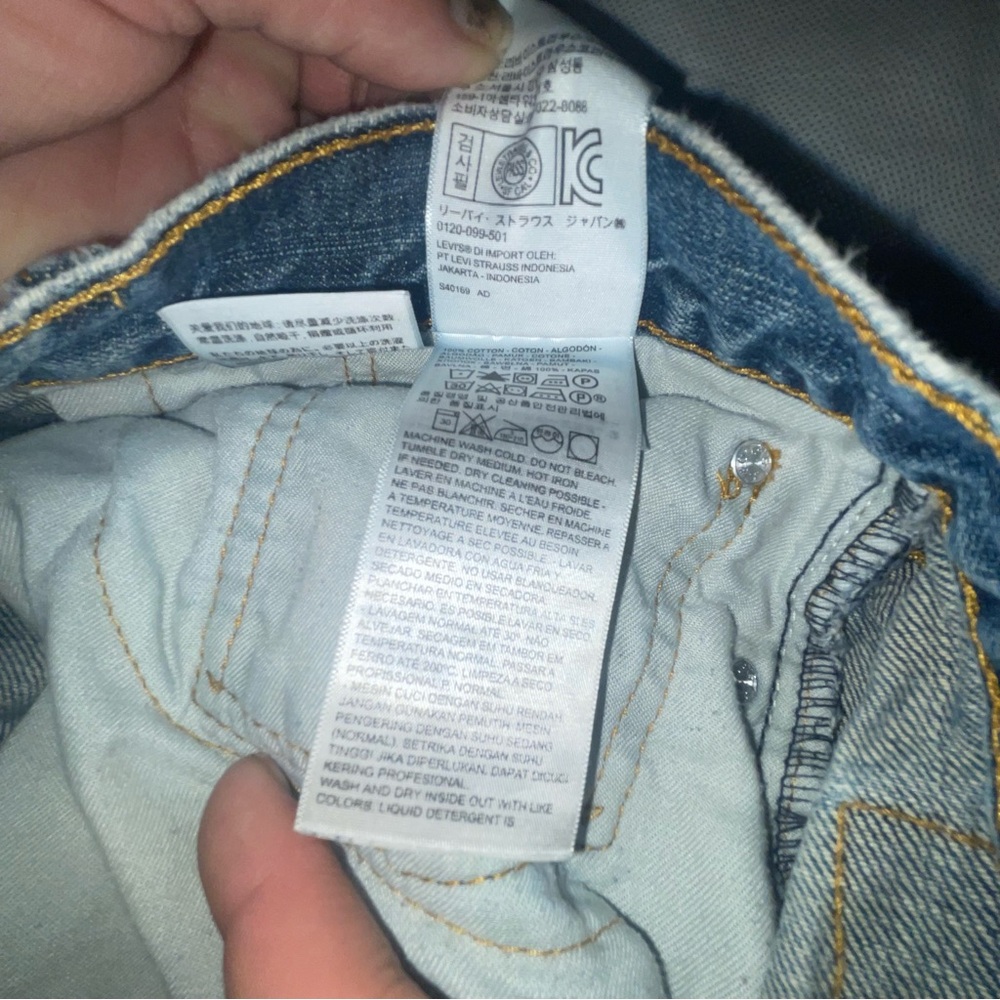 Jeans. - Picture 5 of 9